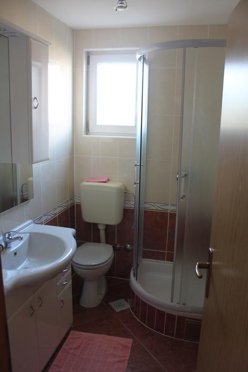 Apartments Miletic J-I Vodice Quarto foto