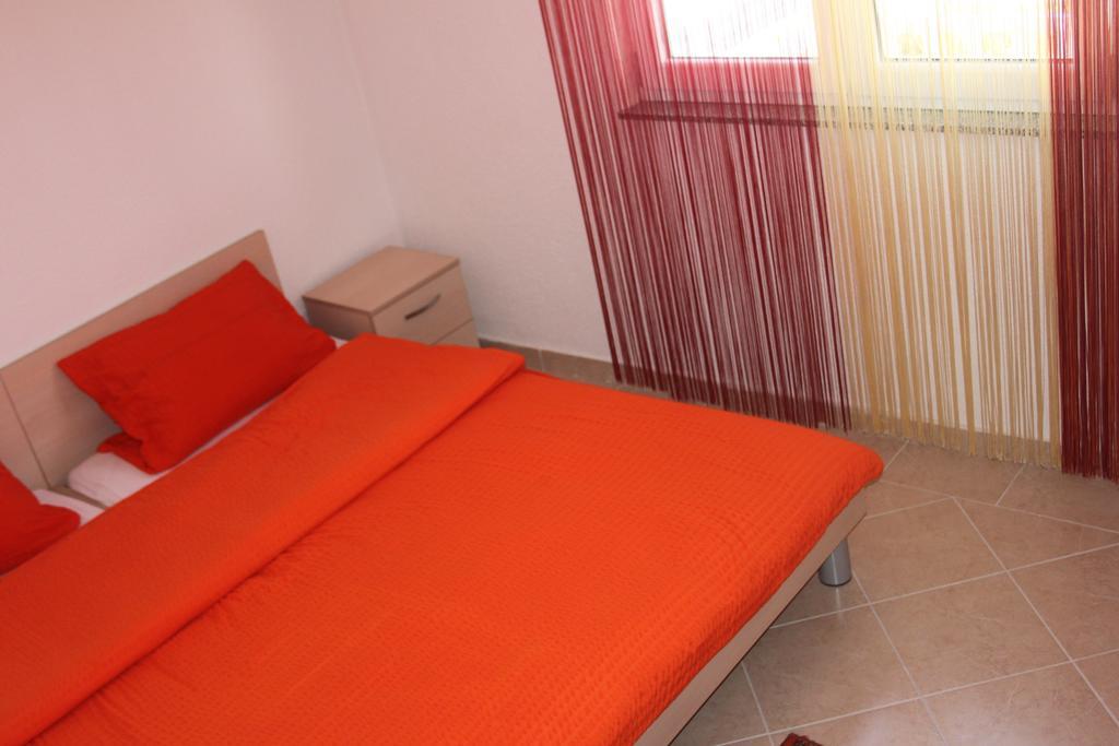 Apartments Miletic J-I Vodice Quarto foto