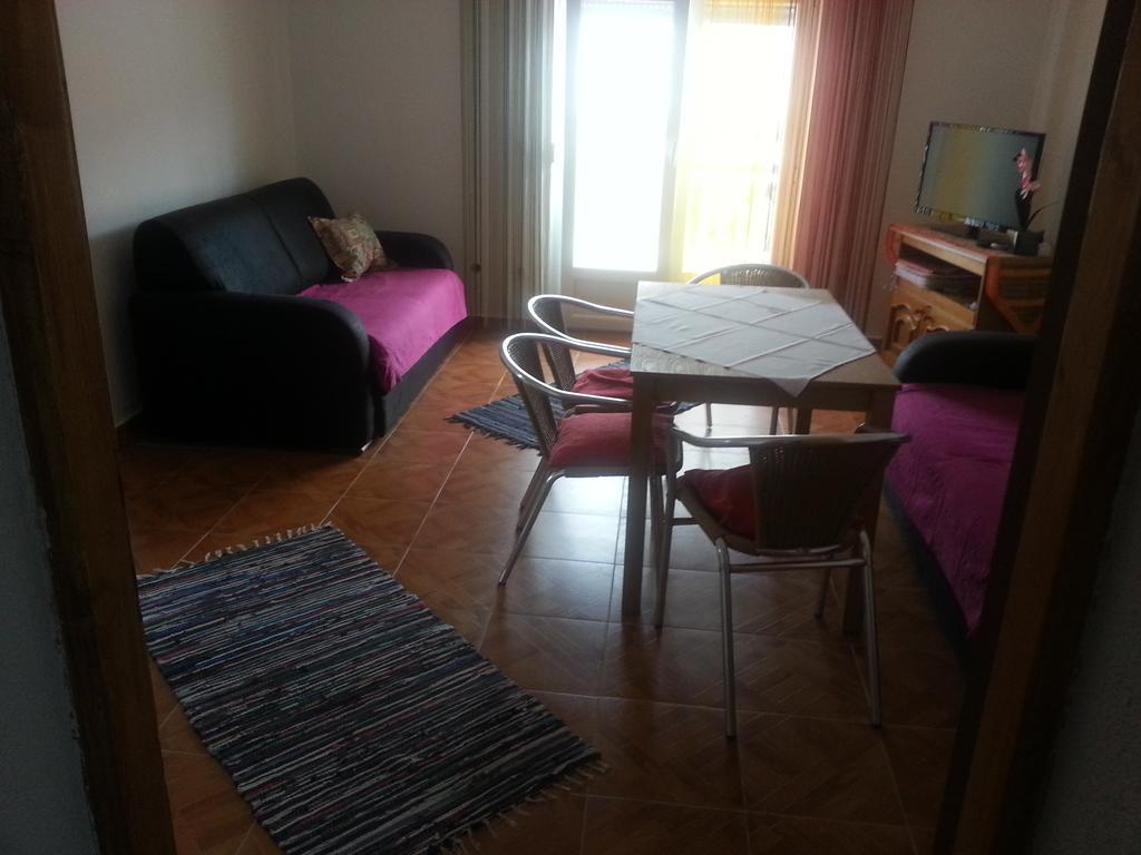 Apartments Miletic J-I Vodice Quarto foto