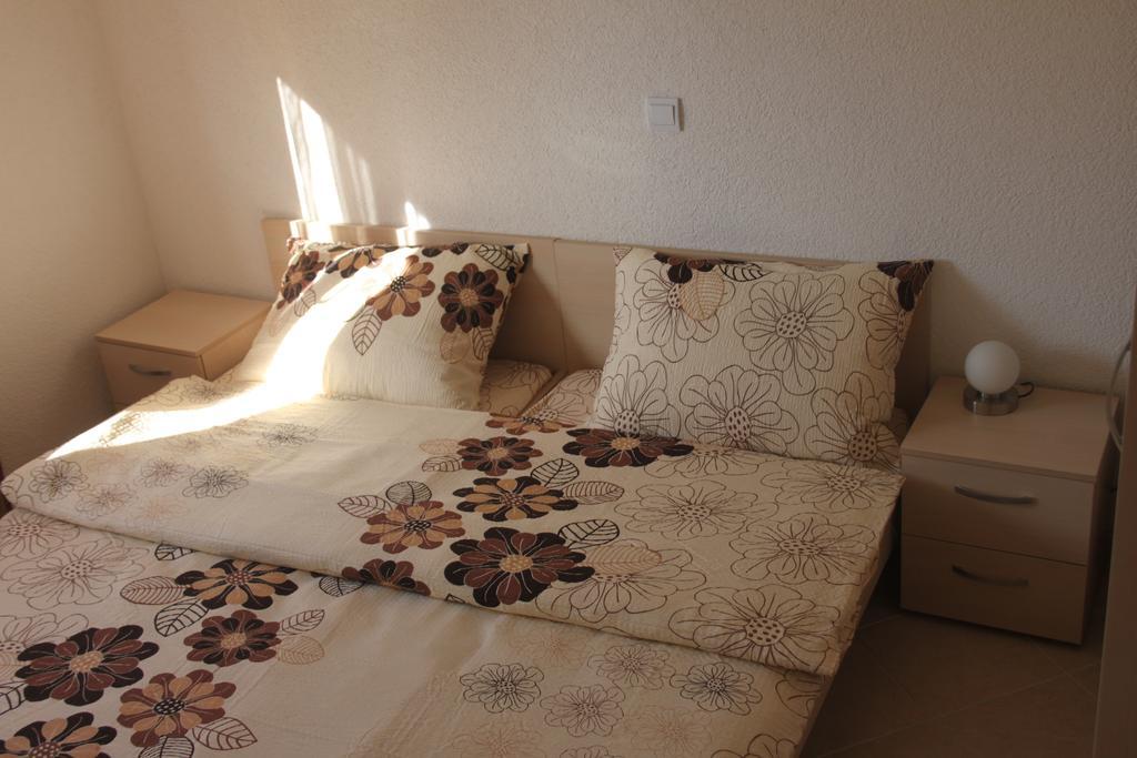 Apartments Miletic J-I Vodice Quarto foto